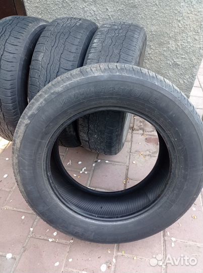 Bridgestone Dueler H/T 687 225/65 R17