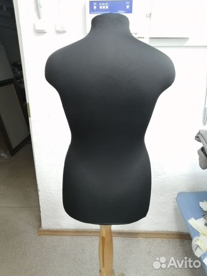 Манекен портновский выставочный женский