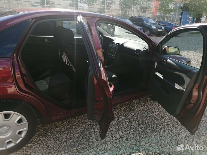 Ford Focus 1.6 МТ, 2006, 257 000 км