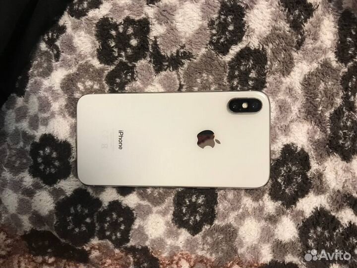 iPhone X, 256 ГБ