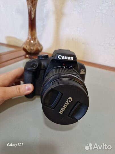 Canon eos 4000d kit
