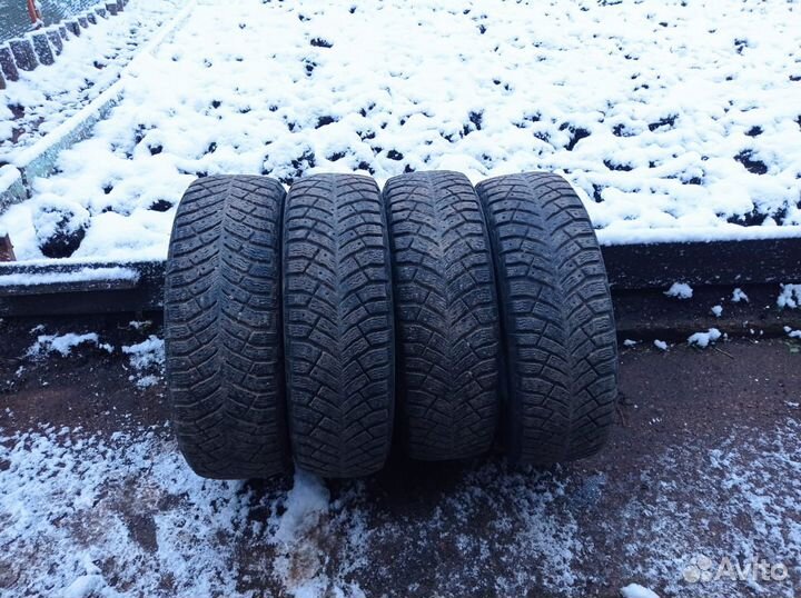 Michelin X-Ice North 4 185/65 R15 22D