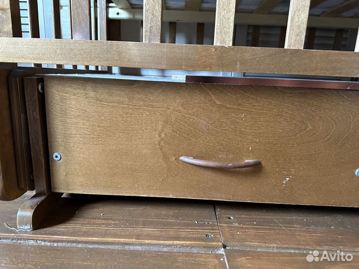 Детская кроватка с ящиком