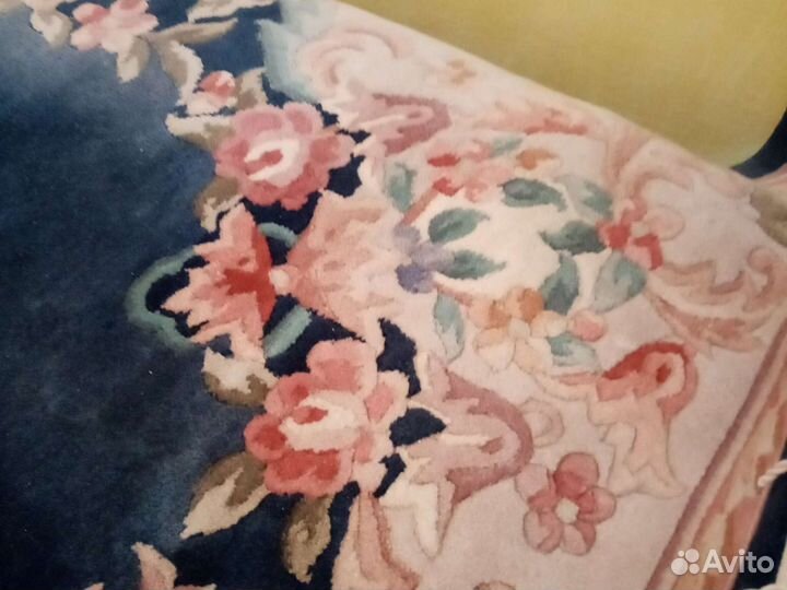 Ковер шерстяной 1.40 м. на 2.20