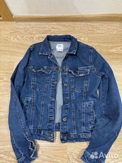 Джинсовая куртка bershka размер S