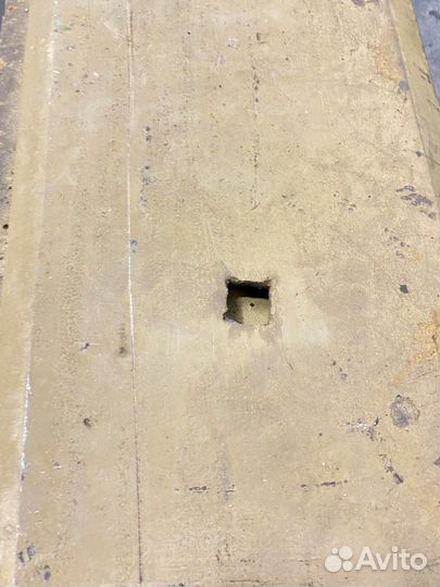 Нож для экскаватора-погрузчика CAT двухсторонний