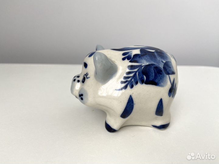 Свинья гжель фигурка, хрюшка сувенир статуэтка