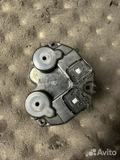 Mazda привод зеркального элемента