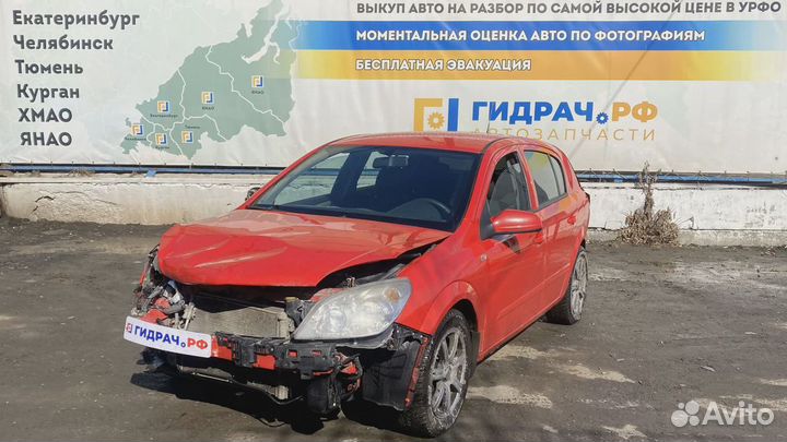 Брызговик задний левый Opel Astra (H) 9163098