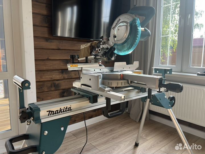 Комплект Makita LS0815FL и debwst06