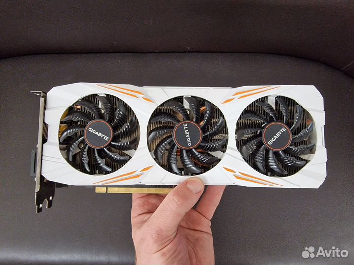 Gigabyte GTX 1080TI gaming OC (белая и чёрная)