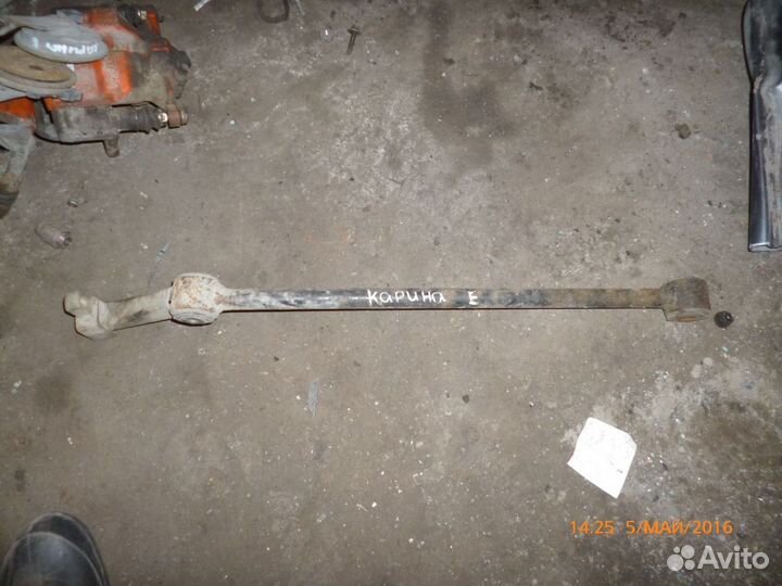 Тяга задняя правая поперечная Тойота Карина Е