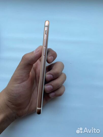 Телефон iPhone 8 64 gb
