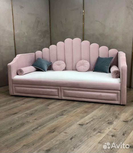 Кровать детская