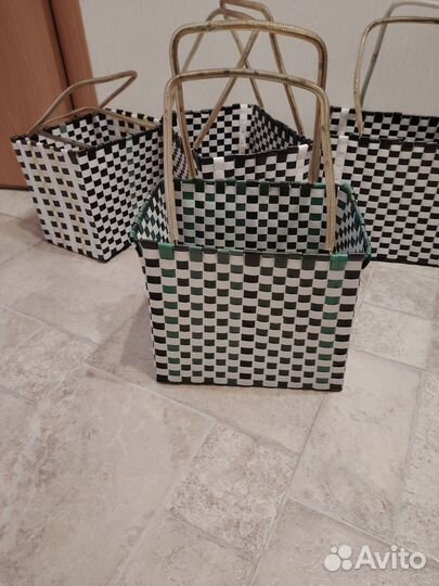 Корзина плетеная из ленты