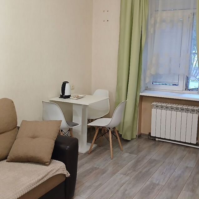 Комната в 3-к., 1/4 эт.