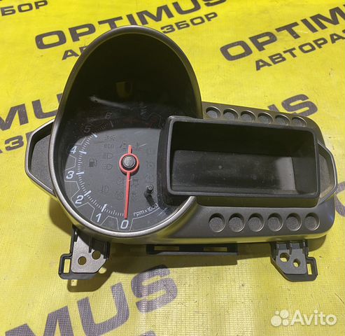 Щиток приборов Chevrolet Aveo T300 Автомат