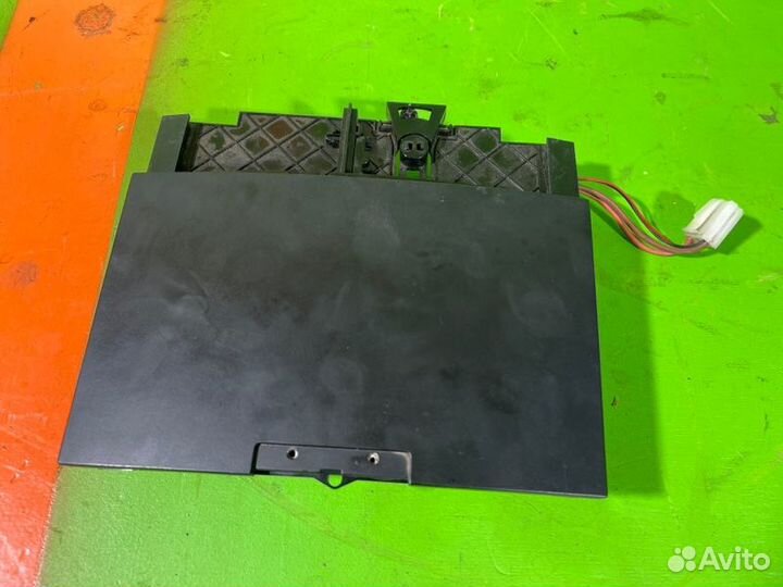 Пепельница Volkswagen Touareg 3.2 BKJ 2004