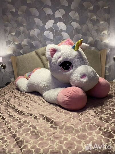 Плюшевый единорог