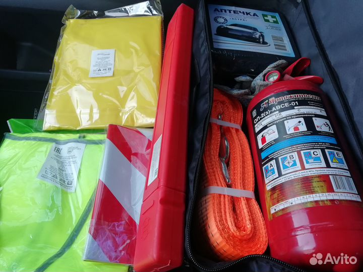 Набор автомобилиста оригинальный Рено, новый