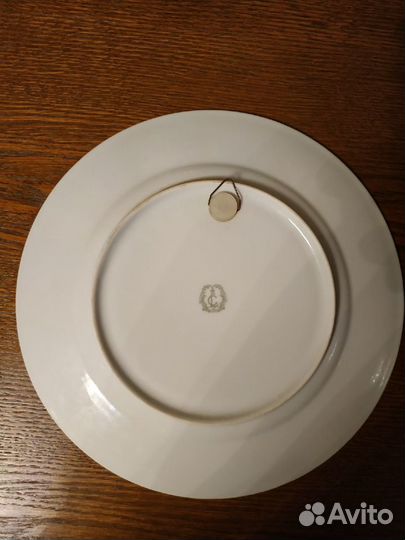 Настенная декоративная тарелка. Чехия