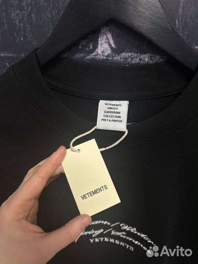 Футболка Vetements Season