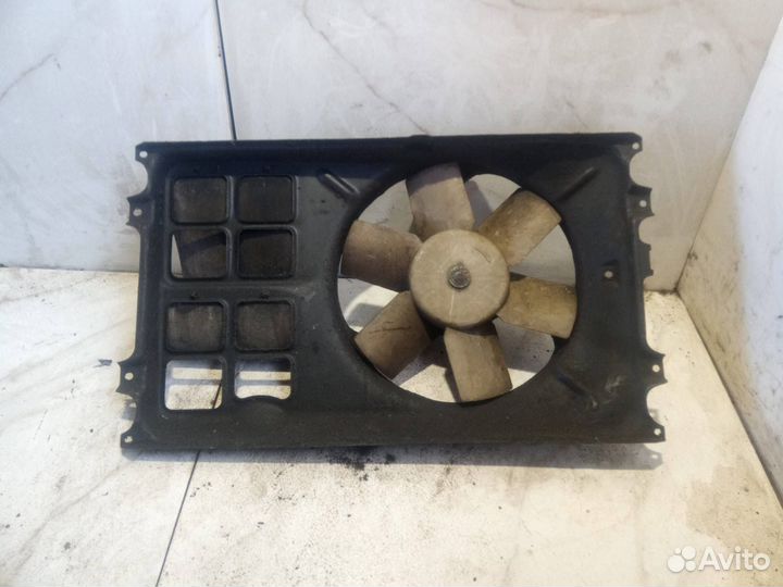 Вентилятор охлаждения Volkswagen Passat B3 1990