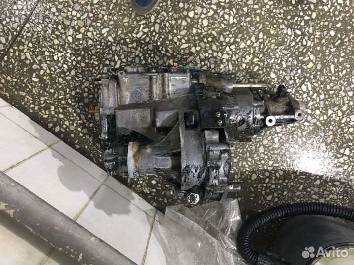 Продам оригинальную раздатку от мицубиши паджеро 4