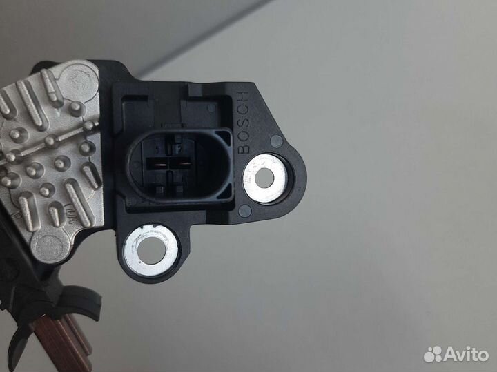 Регулятор генератора Peugeot Boxer 2.2 puma euro5