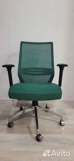 Офисное кресло новое