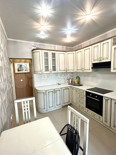 2-к. квартира, 73 м², 5/14 эт.