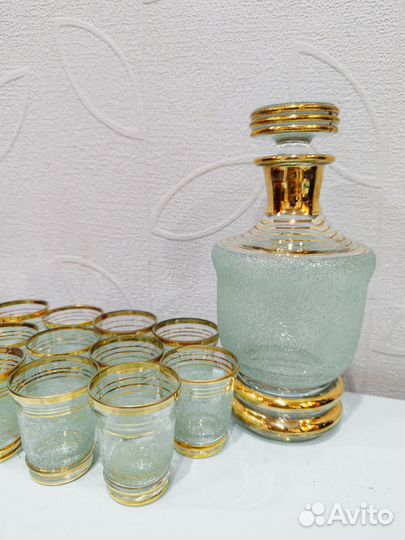 Набор рюмок с графином (стекло)