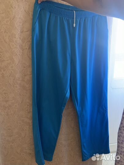 Спортивный костюм женский