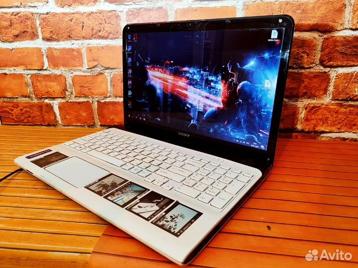 Sony Vaio SVE151G13V - B980\4 Озу \1 GB видео \SSD