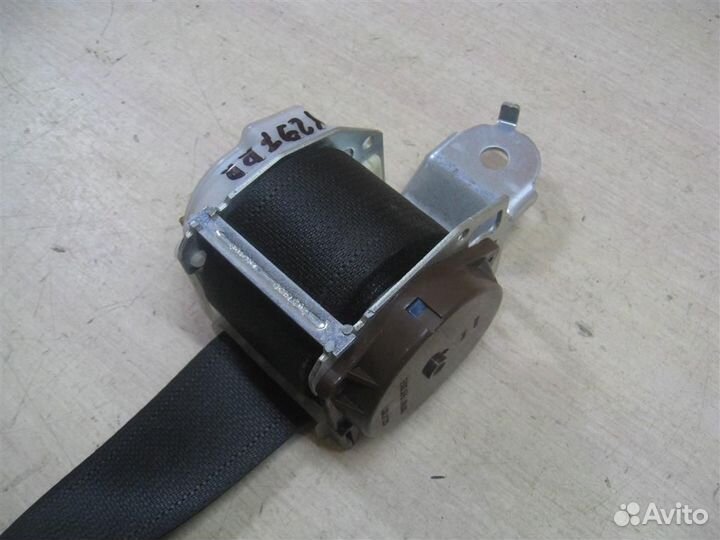 Ремень безопасности задний правый Subaru Legacy