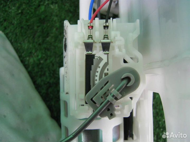 Топливный насос Toyota Yaris P13 2015