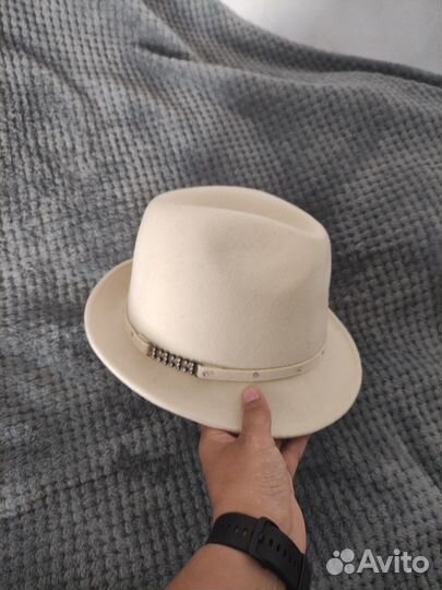 Шляпа фетровая белая