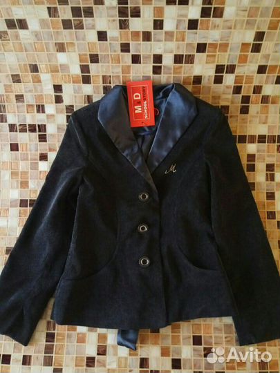 Жакет школьный новый цвет чёрный и синий