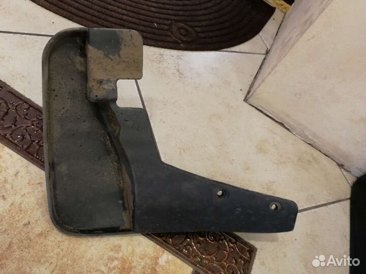 Брызговик mitsubishi outlander