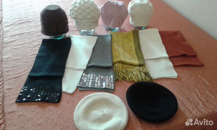 Беретки,шапки,шарфы.Размеры разные