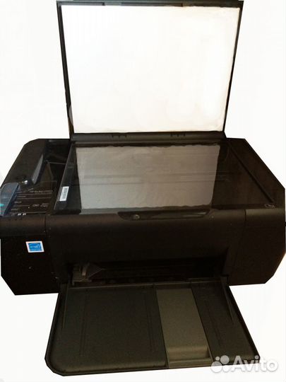 Принтер Мфу HP Deskjet F2420 цветной