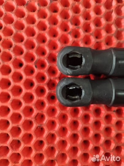 Амортизатор багажника Мерседес W212