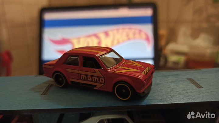 Машинки hot wheels и мини-купер