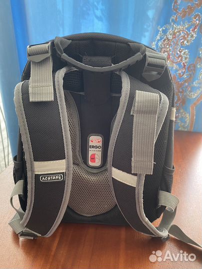 Школьный рюкзак для мальчика