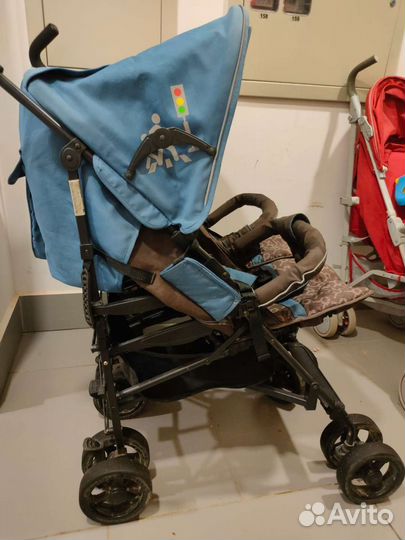 Прогулочная коляска