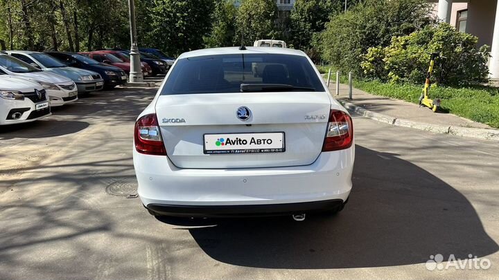 Skoda Rapid 1.6 AT, 2018, 149 000 км