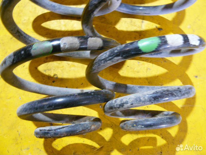 Пара задних пружин для VWPassat USA B5+ Sedan