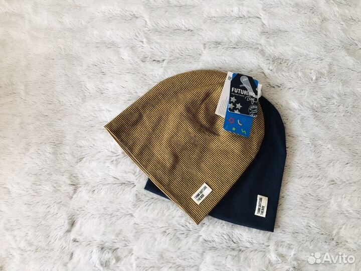 Шапка зимняя в идеале и демисезон шапка / варежки