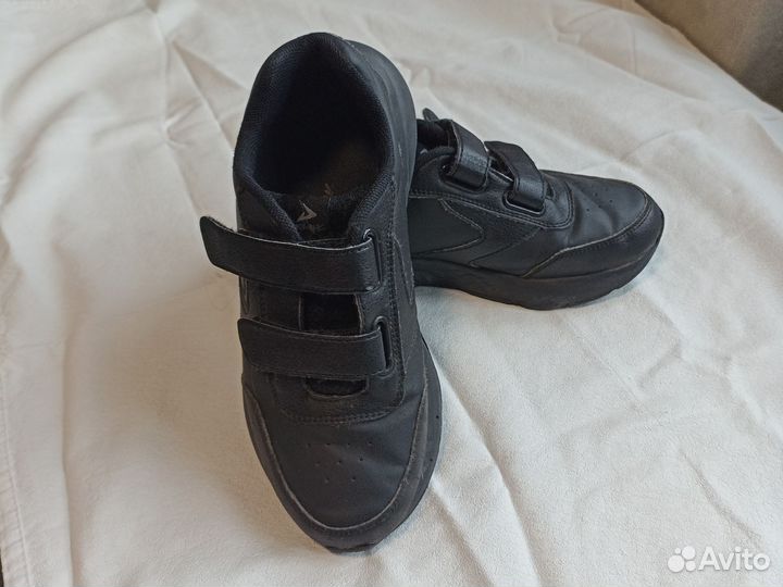 Кроссовки Demix 35