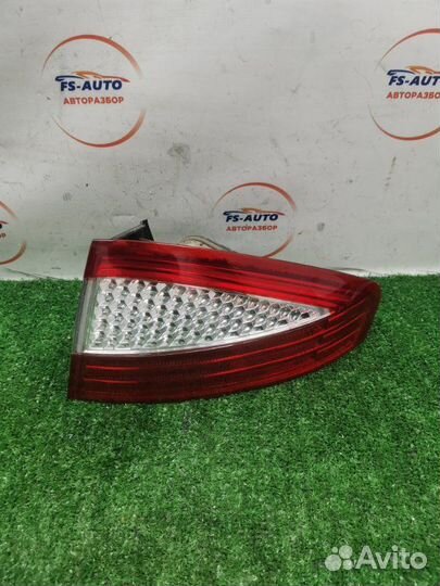 Фонарь задний правый Ford Mondeo 4 седан 2.0 aoba